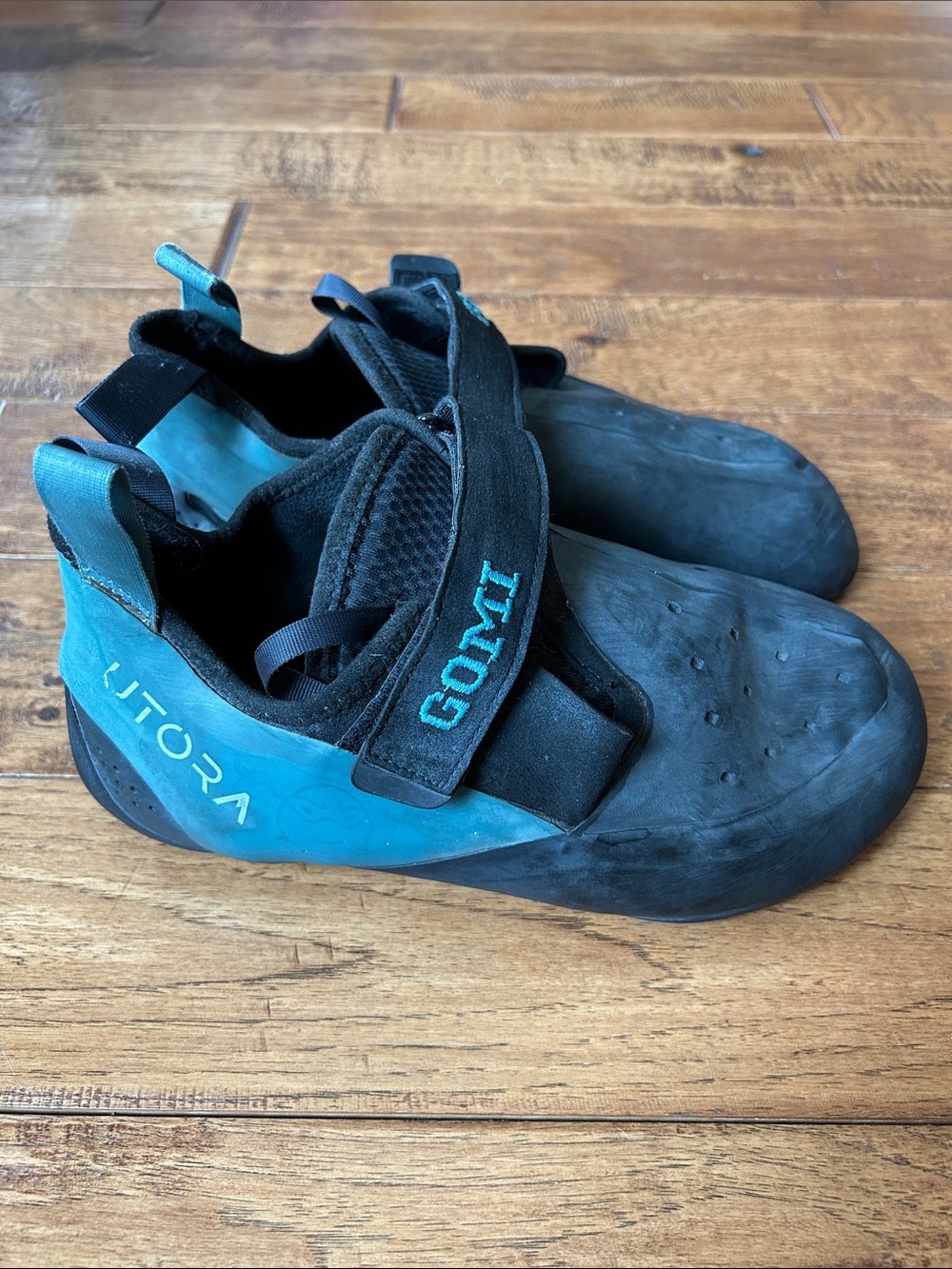 Butora Gomi Rock Climbing Shoes Black Teal Size 43 / US Mens 10